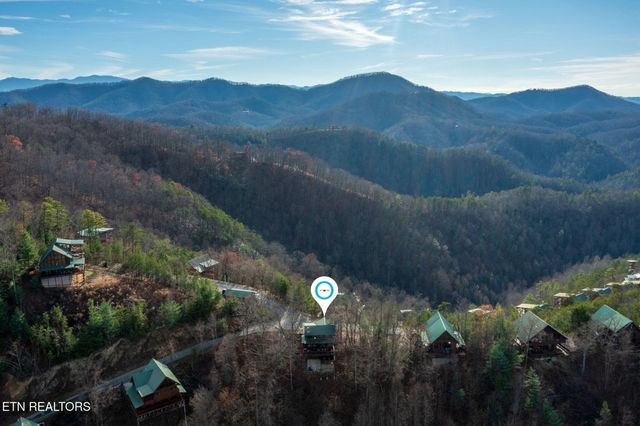 3640 Carsons Ridge Way, Sevierville, TN 37862