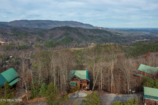 3640 Carsons Ridge Way, Sevierville, TN 37862