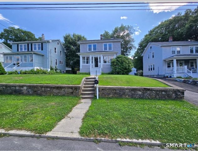 124 Woodbine Street, Waterbury, CT 06705