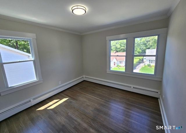 124 Woodbine Street, Waterbury, CT 06705