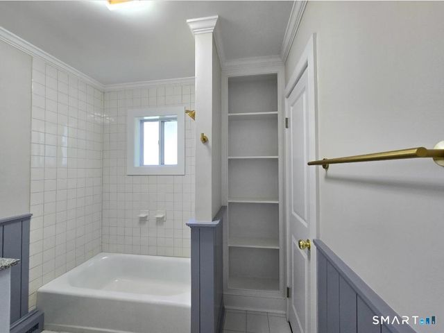 124 Woodbine Street, Waterbury, CT 06705