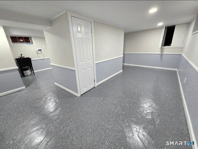 124 Woodbine Street, Waterbury, CT 06705