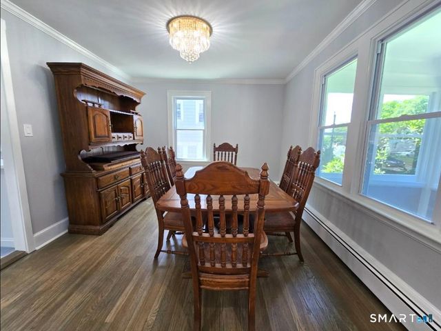 124 Woodbine Street, Waterbury, CT 06705