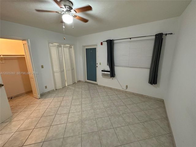 455 Golden Isles Dr 204, Hallandale Beach, FL 33009