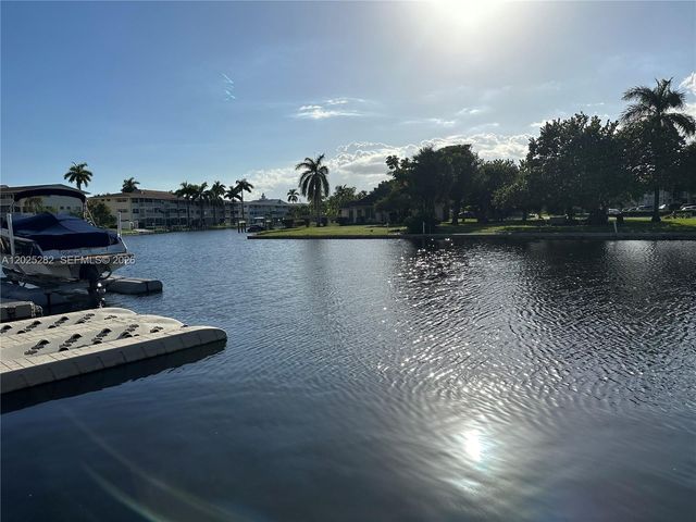 455 Golden Isles Dr 204, Hallandale Beach, FL 33009