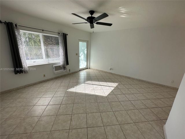 455 Golden Isles Dr 204, Hallandale Beach, FL 33009