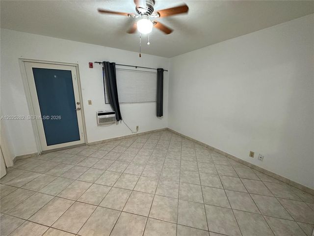 455 Golden Isles Dr 204, Hallandale Beach, FL 33009