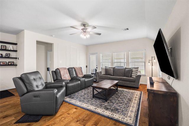 15014 Wiltshire Castle Ln, Humble, TX 77346