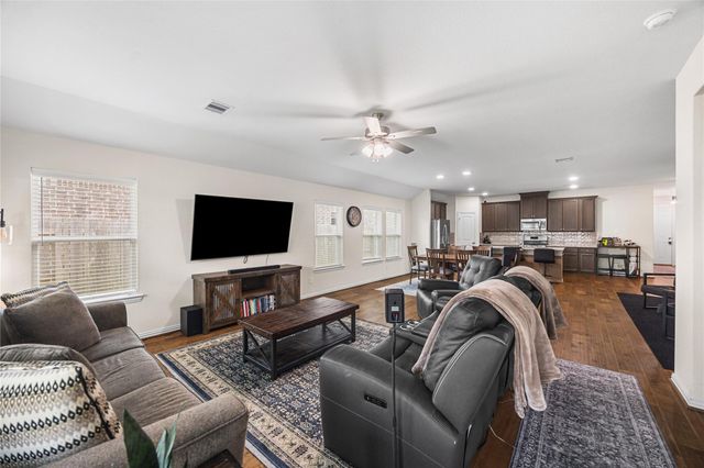 15014 Wiltshire Castle Ln, Humble, TX 77346