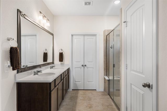 15014 Wiltshire Castle Ln, Humble, TX 77346