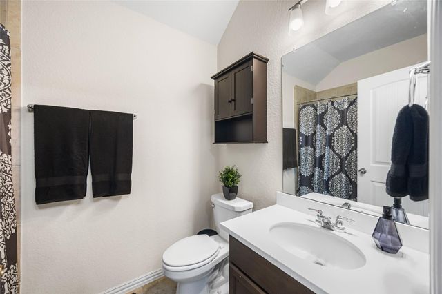 15014 Wiltshire Castle Ln, Humble, TX 77346