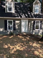 1005 Chockecherry Lane, Lewisville, NC 27023