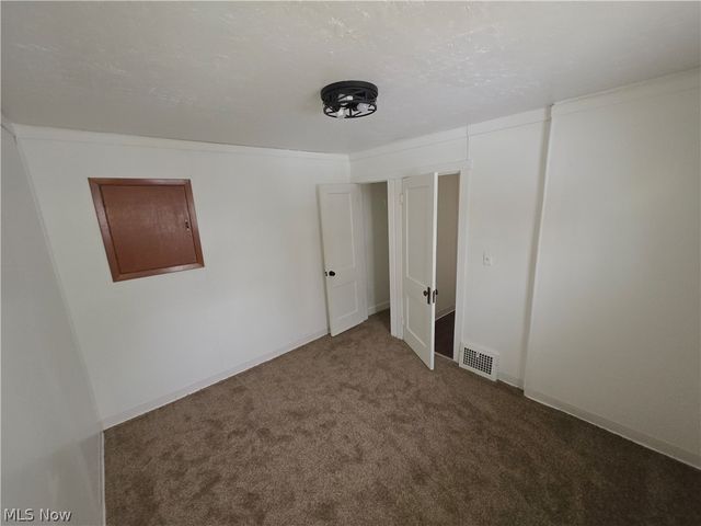 20632 Woodstock Avenue, Fairview Park, OH 44126