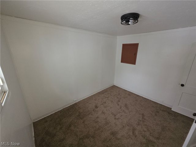 20632 Woodstock Avenue, Fairview Park, OH 44126