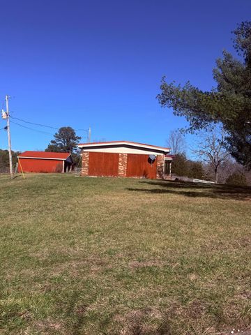 1615 Vaughn Ridge Road, London, KY 40741