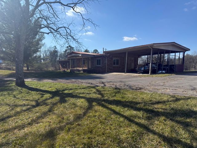 1615 Vaughn Ridge Road, London, KY 40741