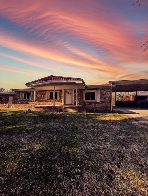 1615 Vaughn Ridge Road, London, KY 40741