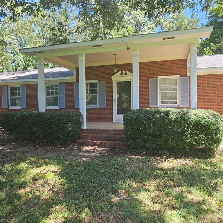 4603 Vickrey Chapel N Road, Jamestown, NC 27407