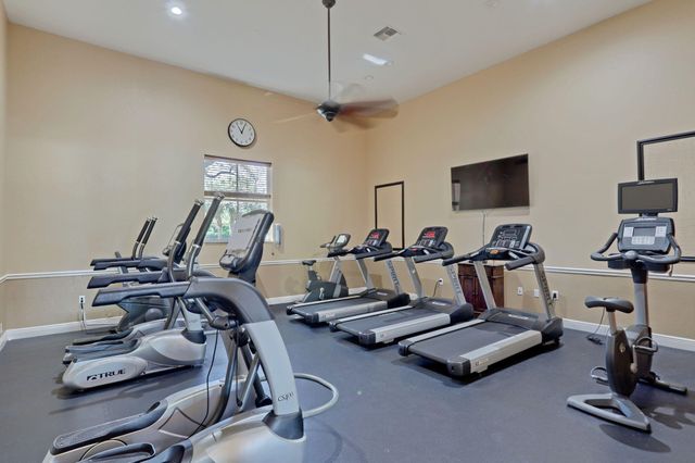 6802 Houlton Circle, Lake Worth, FL 33467