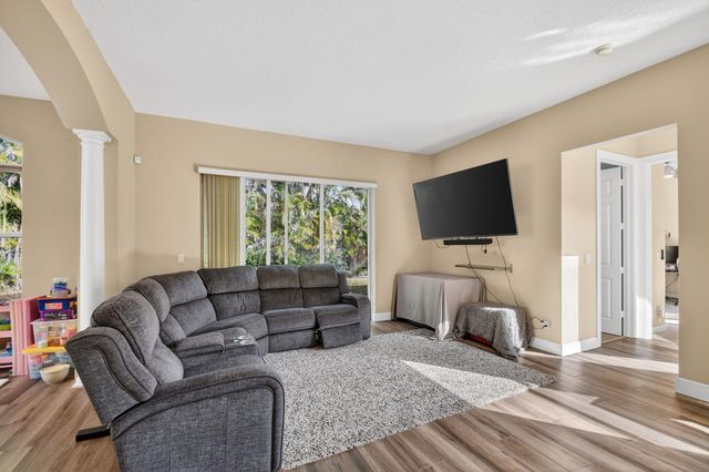 6802 Houlton Circle, Lake Worth, FL 33467