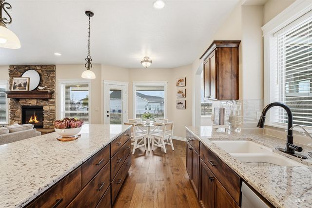 1175 N Champions Pl, Eagle, ID 83616