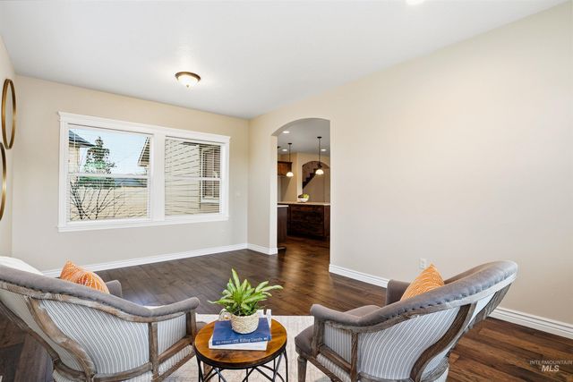 1175 N Champions Pl, Eagle, ID 83616