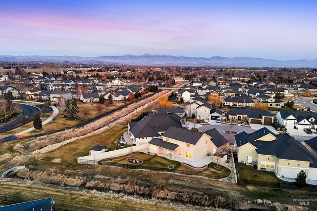 1175 N Champions Pl, Eagle, ID 83616