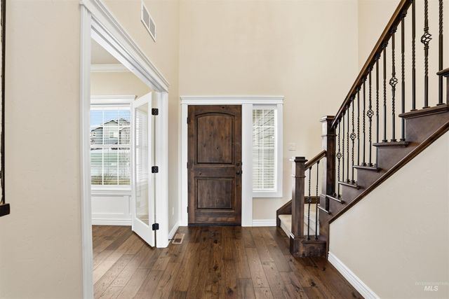 1175 N Champions Pl, Eagle, ID 83616