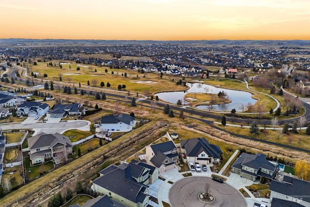 1175 N Champions Pl, Eagle, ID 83616