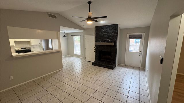 11416 Ptarmigan DR A, Austin, TX 78758