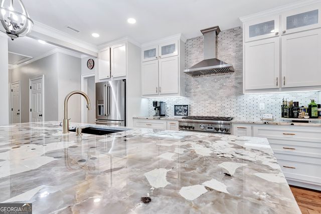 140 Lake Park Court, Sharpsburg, GA 30277