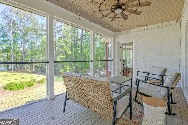 140 Lake Park Court, Sharpsburg, GA 30277