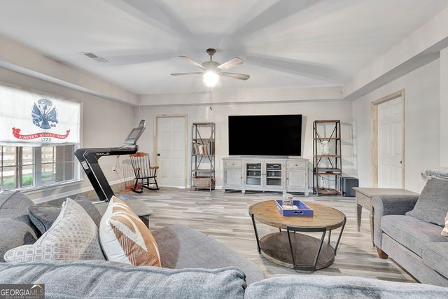 140 Lake Park Court, Sharpsburg, GA 30277