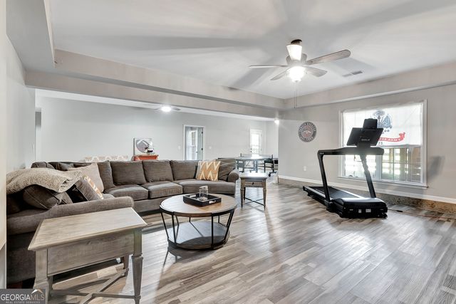 140 Lake Park Court, Sharpsburg, GA 30277