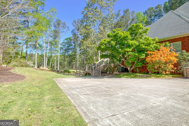 140 Lake Park Court, Sharpsburg, GA 30277