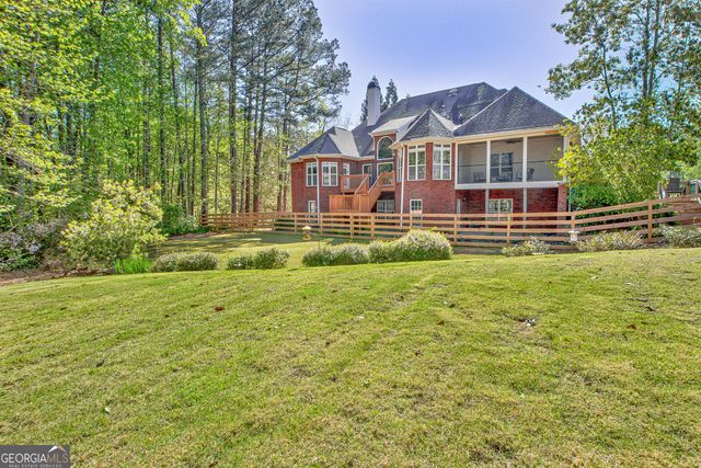 140 Lake Park Court, Sharpsburg, GA 30277