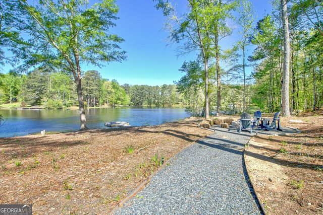 140 Lake Park Court, Sharpsburg, GA 30277