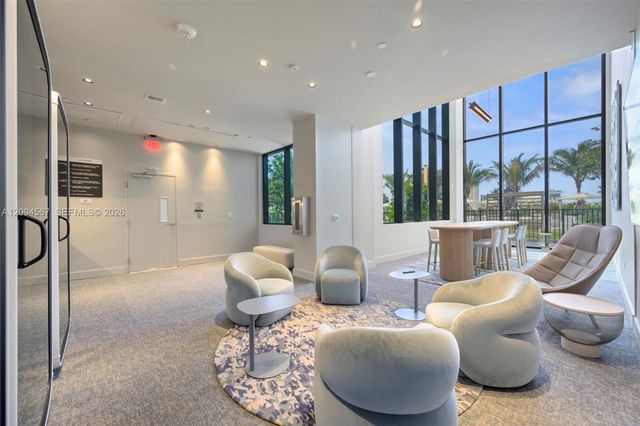 580 72nd Street 611, Miami Beach, FL 33141