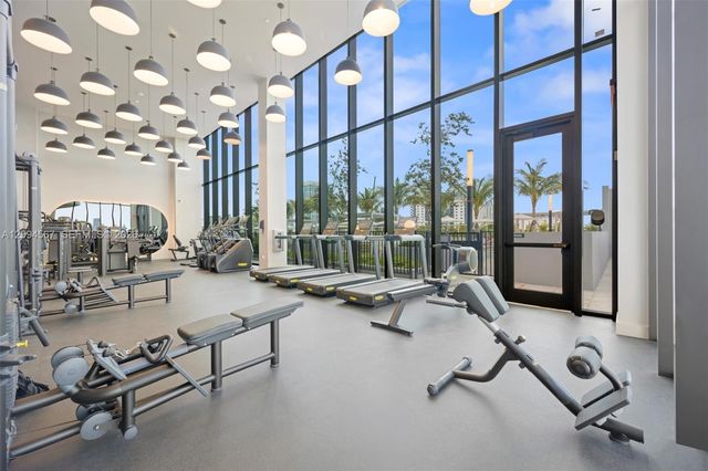 580 72nd Street 611, Miami Beach, FL 33141