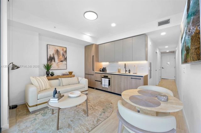 580 72nd Street 611, Miami Beach, FL 33141