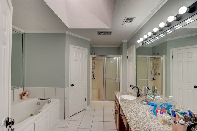 9305 Castlebrook Drive, Shreveport, LA 71129