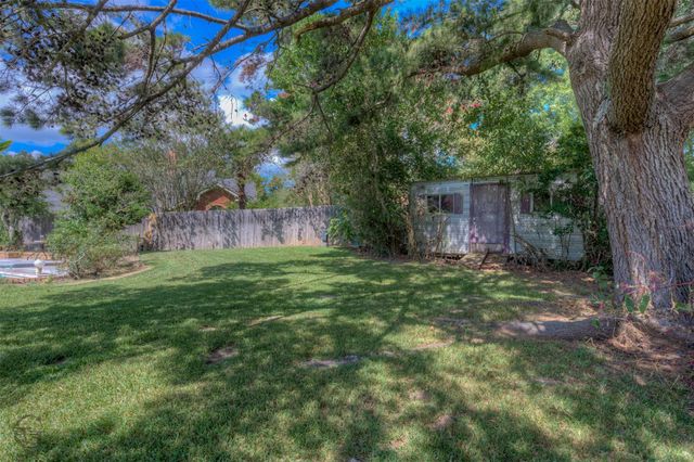 9305 Castlebrook Drive, Shreveport, LA 71129