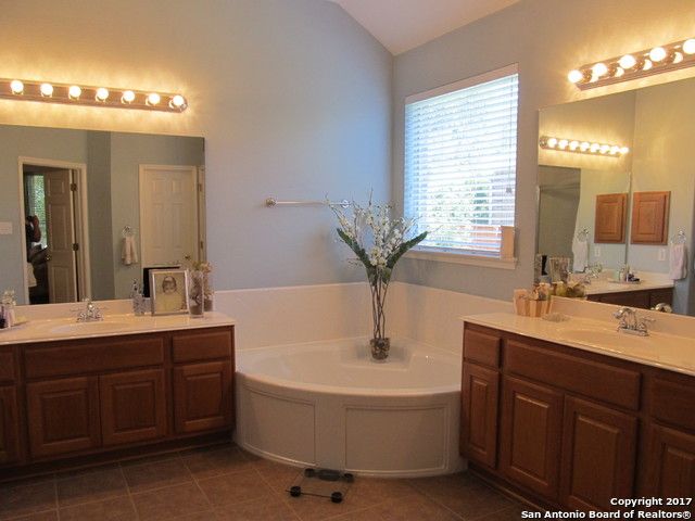 118 Stonewall, San Antonio, TX 78256