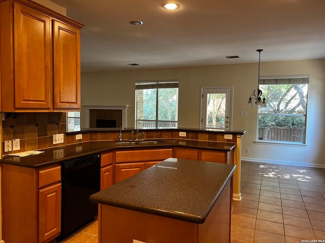 118 Stonewall, San Antonio, TX 78256