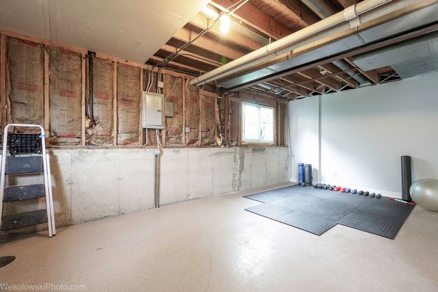 1810 71st Street, Darien, IL 60561