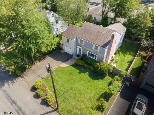 4 Meadowbrook Rd, Millburn Twp., NJ 07078