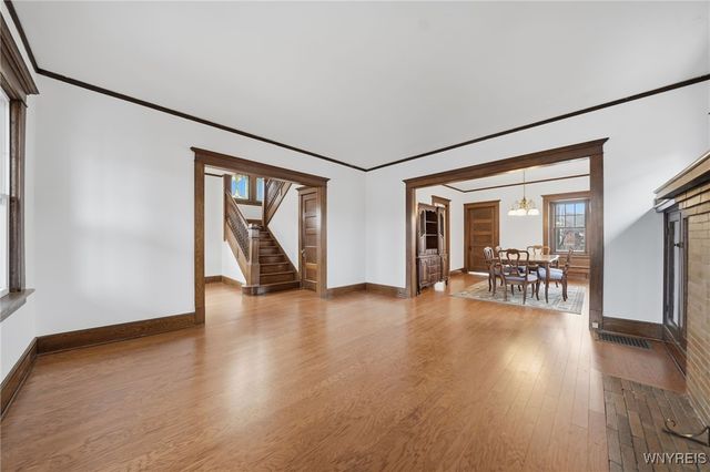 538 Parkside Avenue, Buffalo, NY 14216