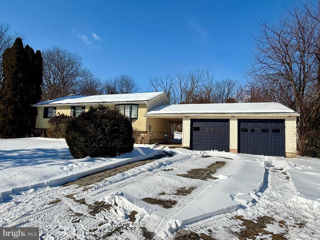 110 WENDY CIR, Coatesville, PA 19320