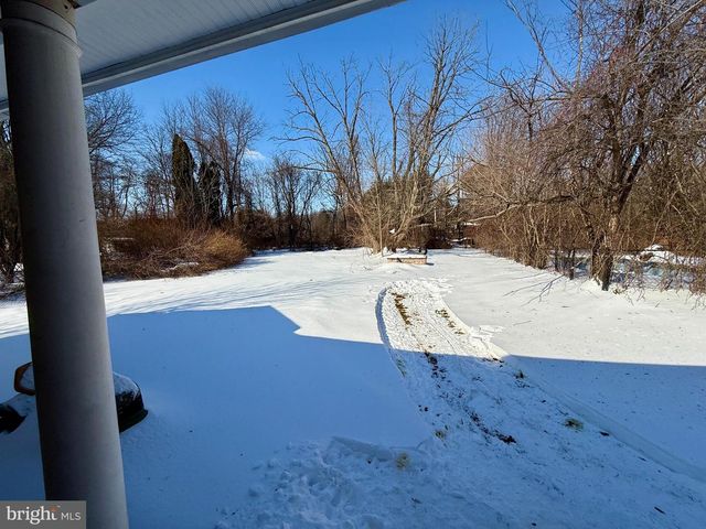 110 WENDY CIR, Coatesville, PA 19320