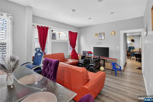 291 Madison Avenue, Irvington, NJ 07111
